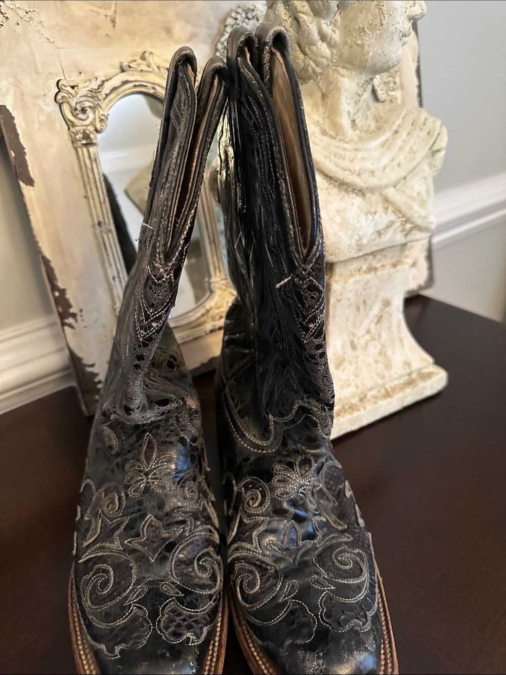 Corral boots